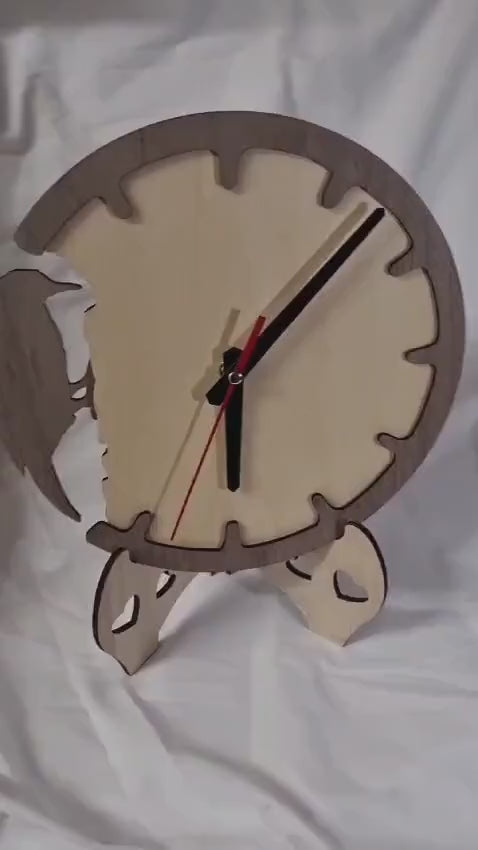 Woodpecker Clock